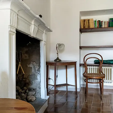 Casa vacanze Fontanino - Casetta Nel Borgo Vicino Al Lago