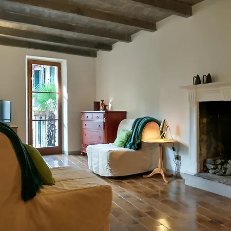 Casa vacanze Fontanino - Casetta Nel Borgo Vicino Al Lago Belgirate